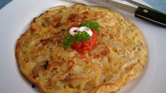 Classic Spanish Potato Omelette (Tortilla Española)